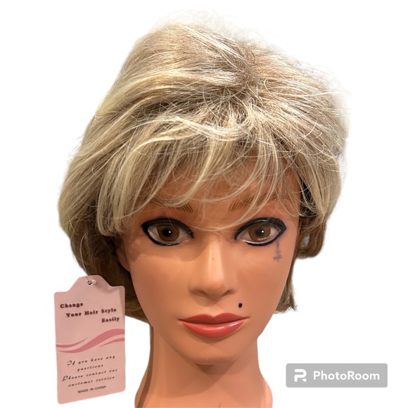 Fashion Wigs short blonde and light brown - Picture 2 of 5
